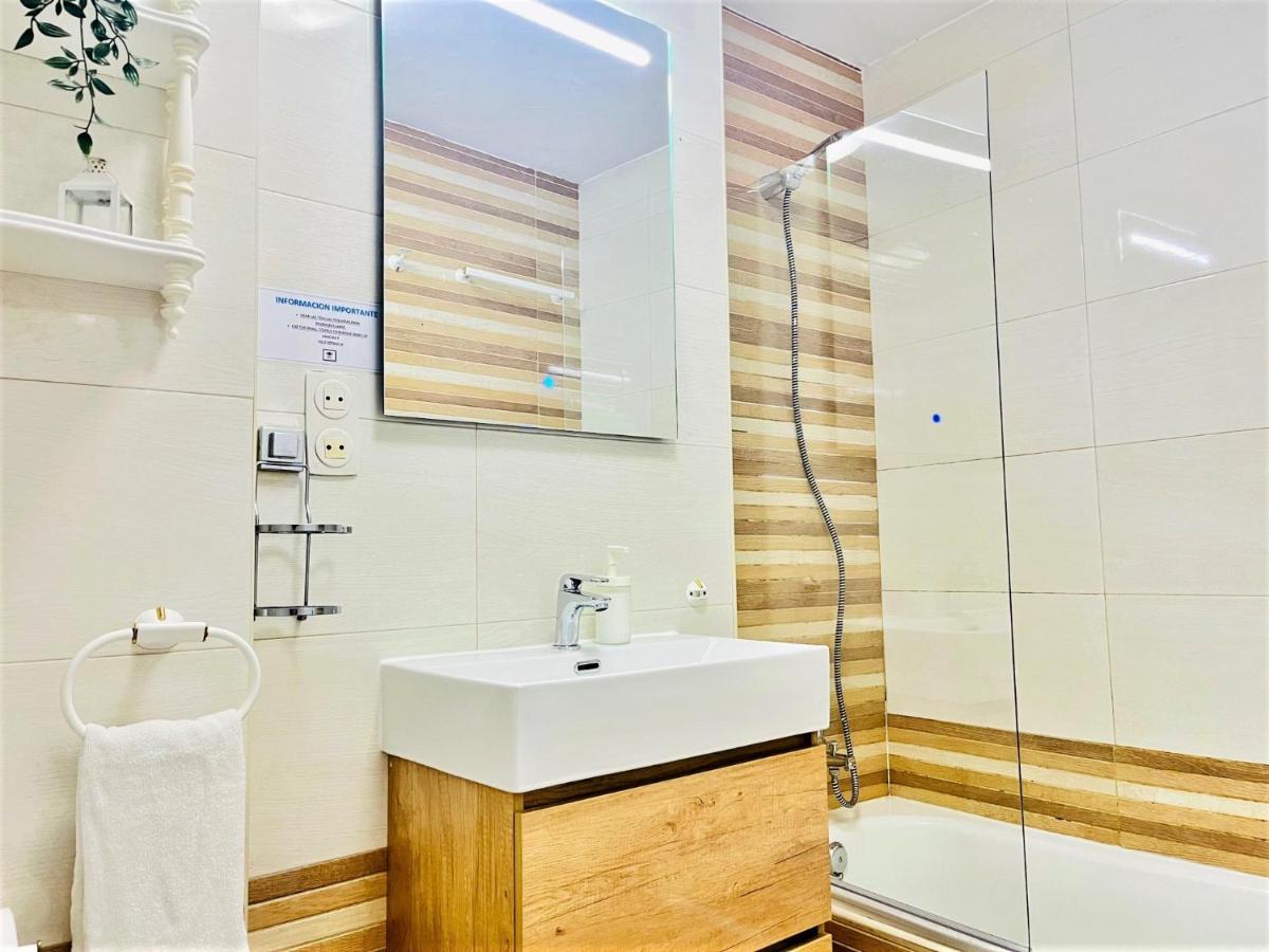 Rentcostadelsol Malagueta Miramar Malaga Ngoại thất bức ảnh